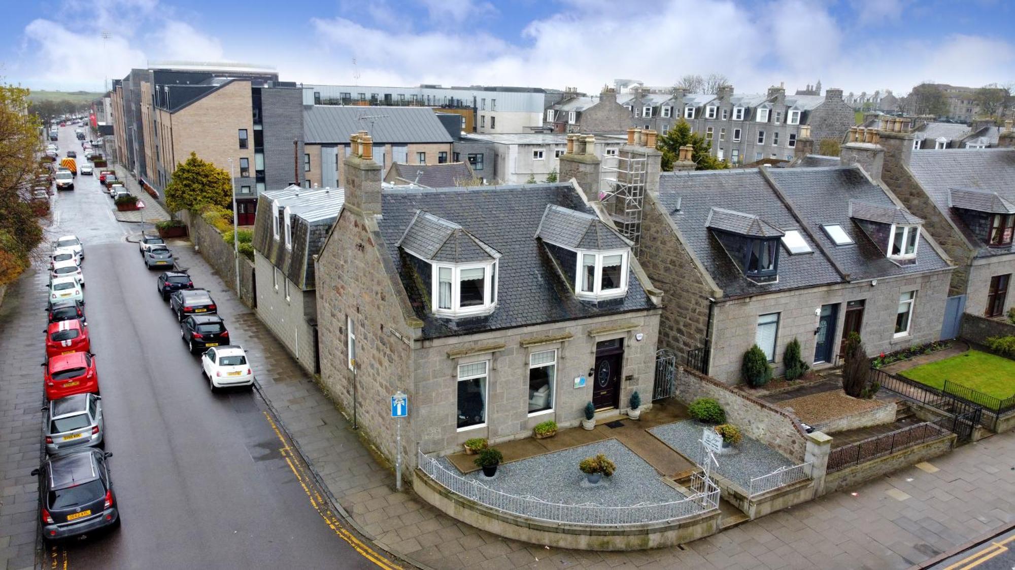 The Jays Guest House Aberdeen Exterior photo